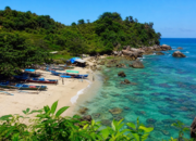 Pantai Kondang Merak, Surga Tersembunyi di Malang