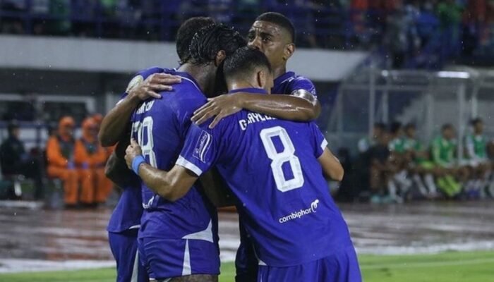 Persib Bandung Selangkah Lagi Juara Usai Tekuk PSM di Injury Time